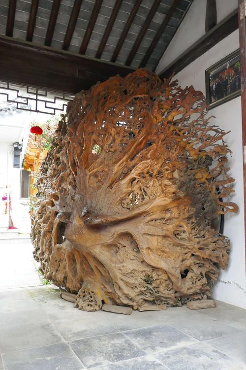 桂林树根雕刻
